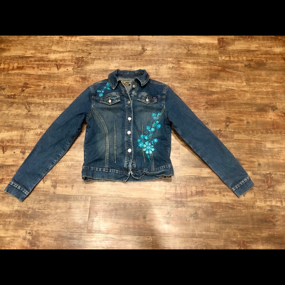 Floral Embroidered Jean Jacket